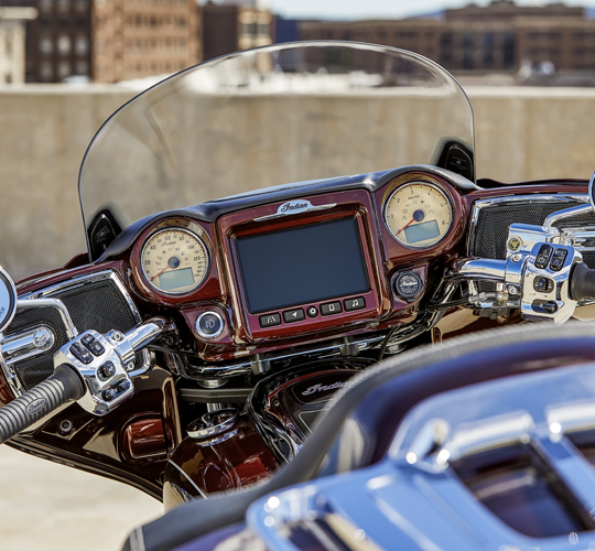RIDE COMMAND CON TOUCHSCREEN